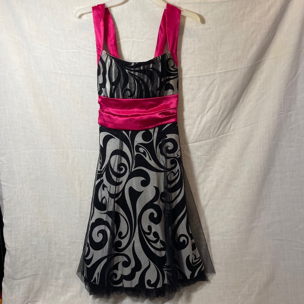 Girls B Darlin party dress. Elegant Black large and grey designs Pink sash Sz 12